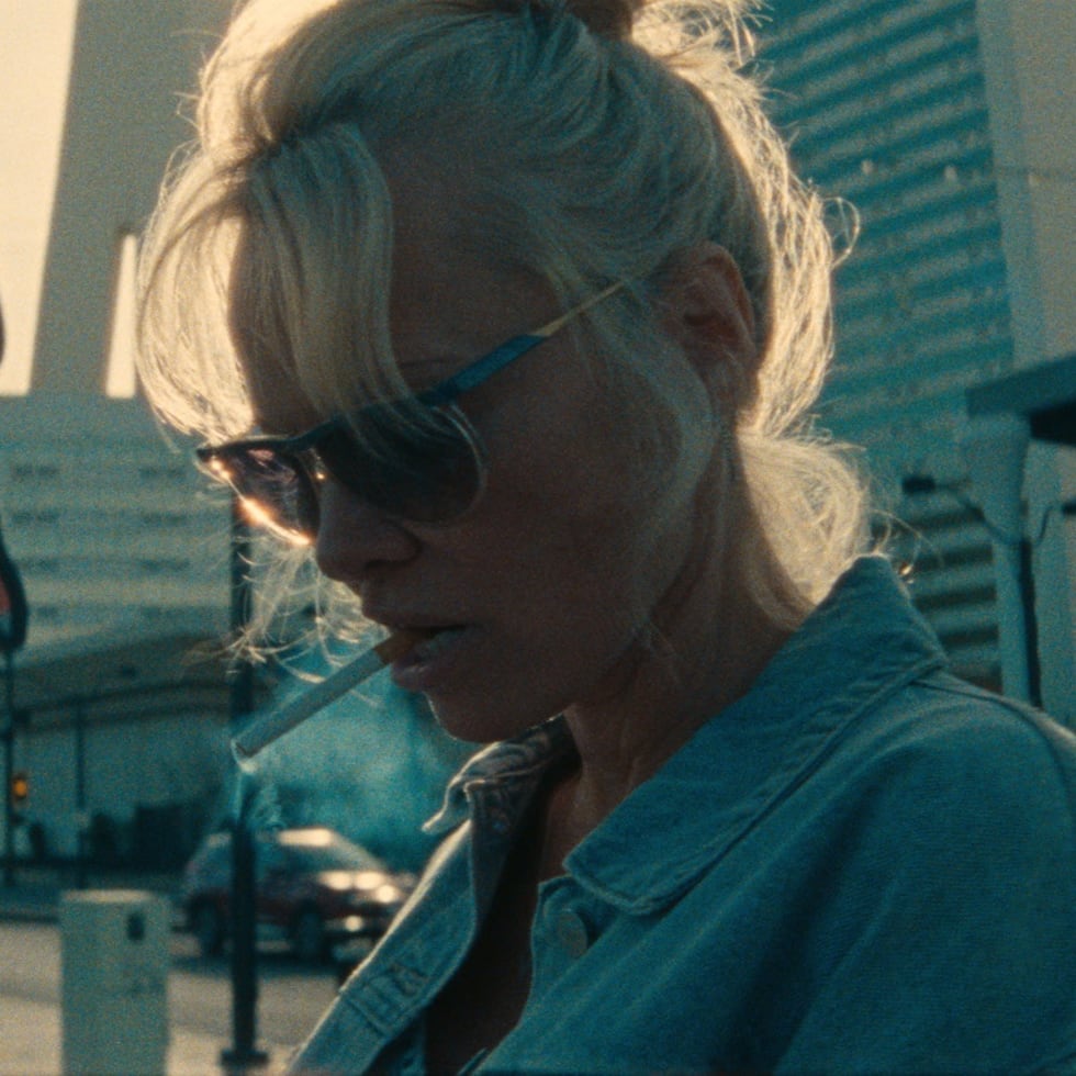 does pamela anderson smoke cigarettes Tráiler de la película «The Last Showgirl» does pamela anderson smoke cigarettes Tráiler de la película «The Last Showgirl»