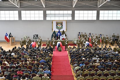 El funeral de los carabineros asesinados, el 28 de abril.