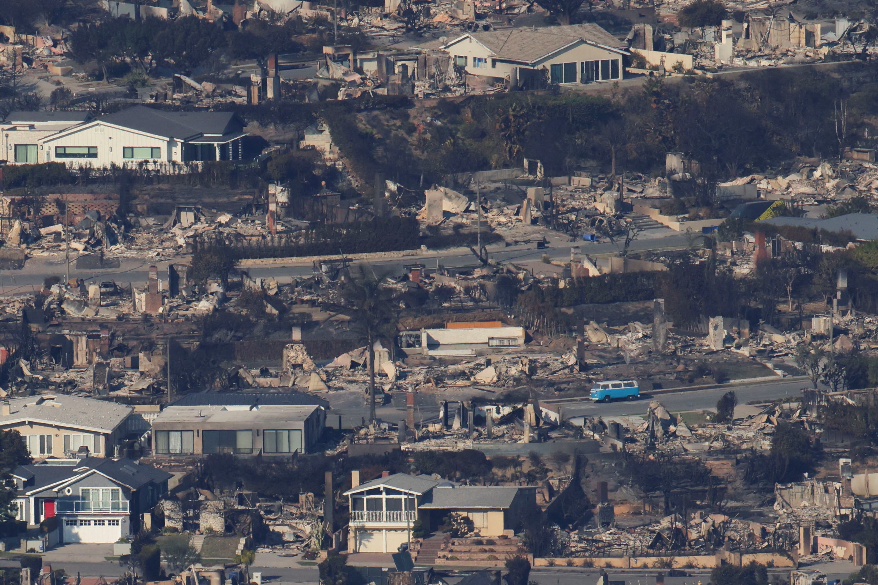 Cómo cambió una semana de incendios la ciudad de Los Ángeles