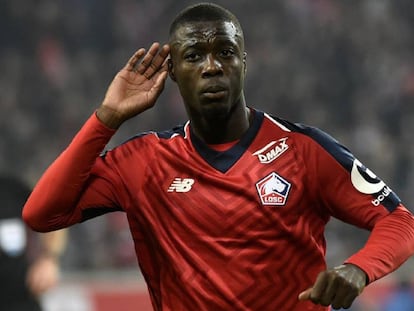 Pépé festeja un gol de esta temporada con el Lille.