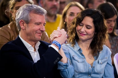 Alfonso Rueda e Isabel Díaz Ayuso, en un mitin en Vigo.