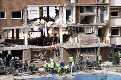 Estado en que quedó el edificio de Leganés tras el suicidio del <i>comando.