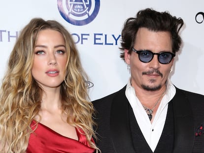 Johnny Depp y Amber Heard en una gala en Culver City, California, el 9 de enero de 2016.