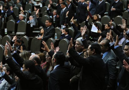 Un momento de la votación para retirar el fuero de Julio César Godoy.