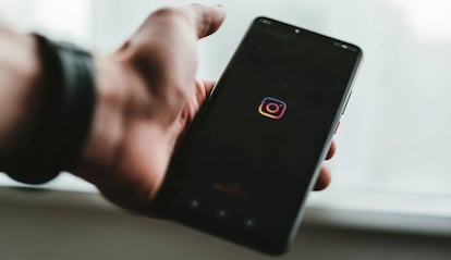 Instagram en un teléfono móvil.