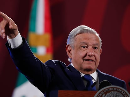 El presidente de México, Andrés Manuel López Obrador, durante su conferencia de prensa matutina en el Palacio Nacional, el 18 de mayo de 2022.