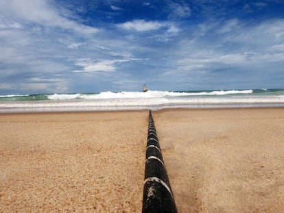 Viaje al interior de un cable submarino