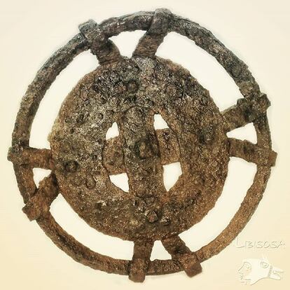Tedero de hierro hallado en el barrio iberorromano de Libisosa, de unos 2.100 años de antigüedad.