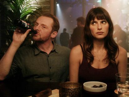 MAN UP, from left: Simon Pegg, Lake Bell, 2015. ©Saban Films/Courtesy Everett Collection