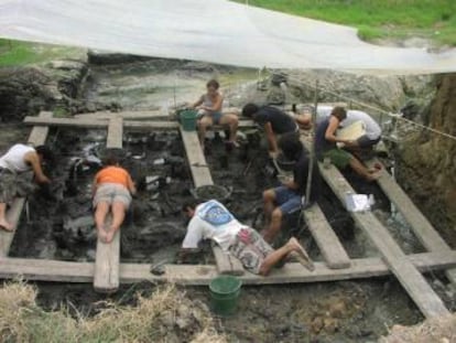 Excavacions al jaciment de la Draga, a Banyoles.