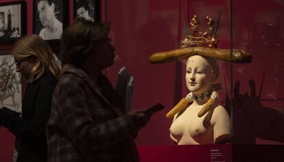 'Bust de dona retrospectiu', de Salvador Dalí, a l'exposició del CaixaForum.