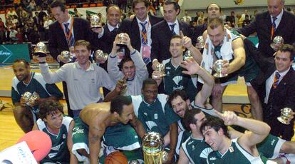 Disputada en Zaragoza, la Copa del Rey de la temporada 2004/2005 tuvo como protagonista a Jorge Garbajosa, que en su primera campaña como malaguista fue elegido MVP y llevó al Unicaja hasta la victoria derrotando al Real Madrid en la final  (80-76).