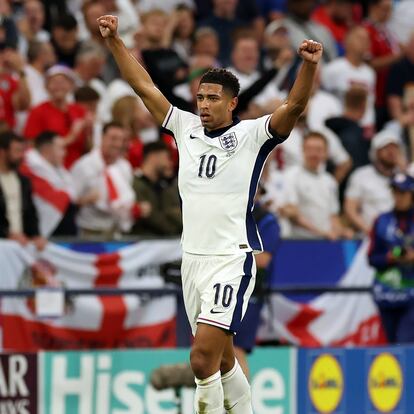 GELSENKIRCHEN, GERMANY - JUNE 16: Jude Bellingham of England reacts after scoring the opening goal during the UEFA EURO 2024 group stage match between Serbia and England at Arena AufSchalke on June 16, 2024 in Gelsenkirchen, Germany. (Photo by Ian MacNicol/Getty Images)