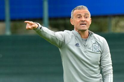 Luis Enrique, en el entrenamiento de la selección española en Milán