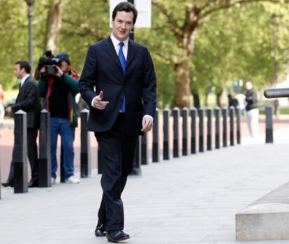 El nuevo Ministro de Economía británico, George Osborne.