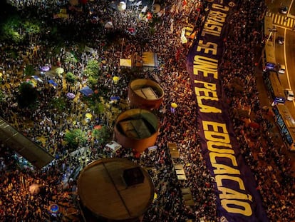 Manifestação na quinta-feira pela educação em São Paulo.