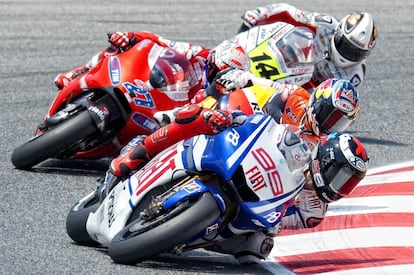 Es el año 2010. Lorenzo gana en Montmeló y suma su quinta victoria del año, además del séptimo podio consecutivo. Está a punto de romper la hegemonía en el box de Yamaha.