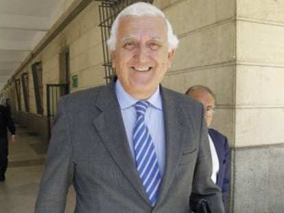 El expresidente de la patronal Santiago Herrero, en los juzgados sevillanos el pasado abril. 