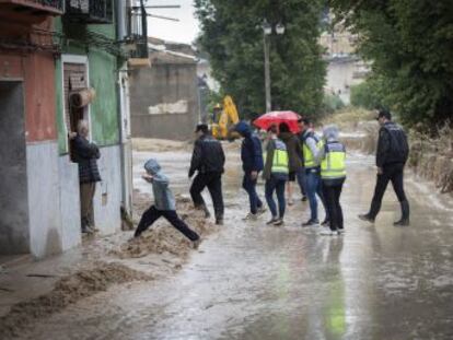 La gota fría causa desbordamientos de ríos, desalojos y destrozos en Valencia, Murcia y Castilla-La Mancha