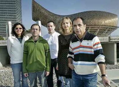 Montserrat Coll, Ramón Massana, Fabrice Not, Laura Gómez y Carles Pedrós-Alió (de izquierda a derecha), en el Instituto de Ciencias del Mar.
SUSANNA SÁEZ