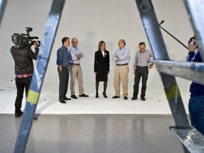 Alfred Bosch (ERC), Josep Antoni Duran Lleida (CiU), Carme Chacón (PSC), Jorge Fernández Díaz (PP) y Joan Coscubiela (ICV) posan para EL PAÍS.