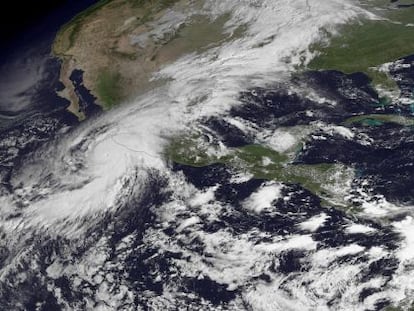 El huracán Patricia, visto desde el espacio.