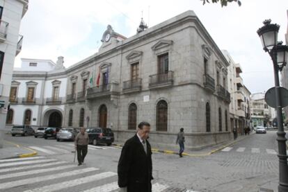 Alcalde de Pozoblanco bajo investigación por pagos irregulares