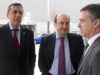 Bilbao, Ortuzar e Urkullu, de izquierda a derecha, representan el poderío vizcaíno.