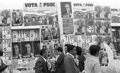 Carteles electorales del PSOE en Guadalajara en 1977.