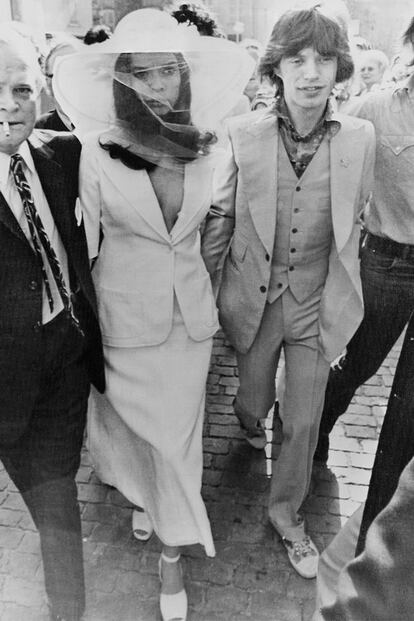 Bianca Jagger eligió pamela para dar el ‘sí, quiero’ a Mick Jagger.