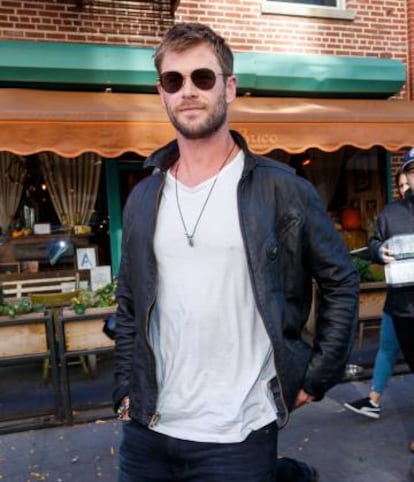 Aunque parezca todo muy improvisado, nada más lejos: Chris Hemsworth se cuida la barba a conciencia.