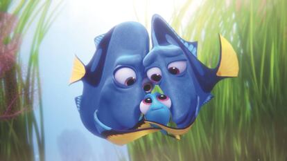 Dory (en medio). 