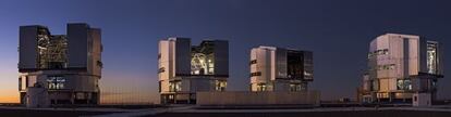 Conjunto VLT de cuatro grandes telescopio en el observatorio de Cerro Paranal (Chile), del Observatorio Europeo Austral.