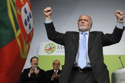 Manuel Alegre, en un acto de campaña ayer en Oporto.