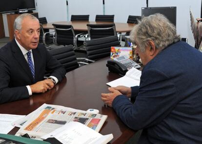 Reunión entre Vázquez y el presidente Mújica 