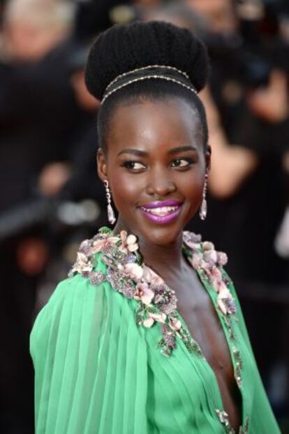 La actriz Lupita Nyong' o, en la alfombra roja del Festival de Cannes.