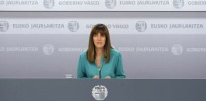 La portavoz, Idoia Mendia, en la rueda de prensa tras la reunión semanal del Gobierno vasco.