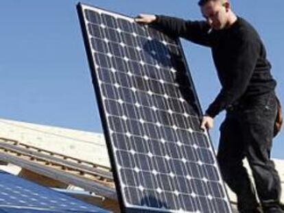 Las fotovoltaicas piden a Industria quitar las primas a plantas en fraude