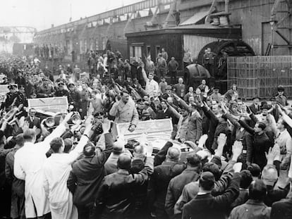 Adolf Hitlers visited a Siemens factory in Berlin, 1933, after his final rally before winning the parliamentary elections