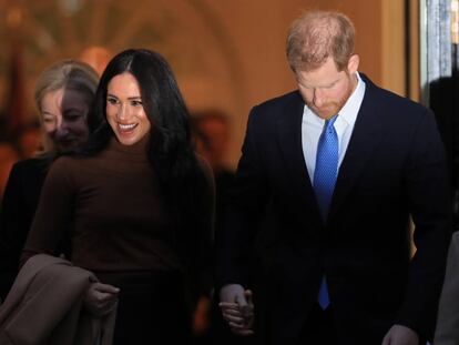 El príncipe Enrique y Meghan Markle durante su visita a la Casa de Canadá en Londres el pasado día 7. 