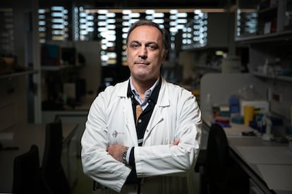 El doctor Javier Briones, en Barcelona el 5 de marzo. 