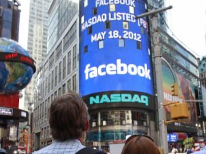 La sede de Nasdaq da la bienvenida a Facebook