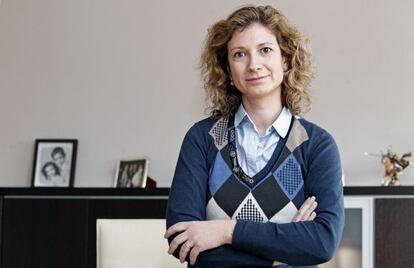 Loreto Dolz, la hermana del fallecido, en el despacho de su empresa.