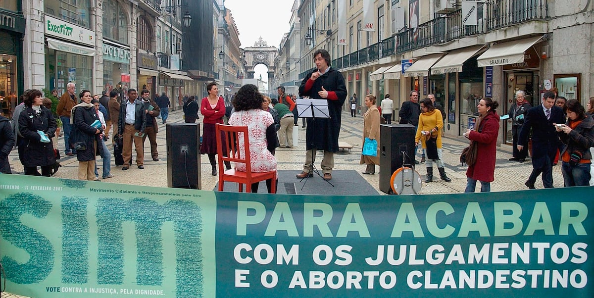 More than 500 Portuguese women had abortions in clinics in Spain in 2023 to avoid the restrictive deadlines in their country | Society