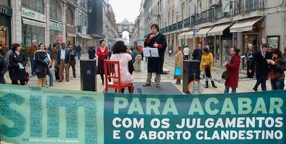 Campaña a favor del sí para el referendo sobre el aborto que se celebró en Portugal en 2007.