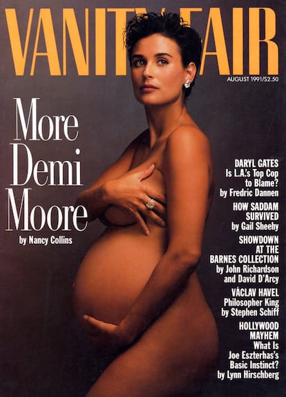 En 1991, Demi Moore aparecía desnuda y embarazada de siete meses de su hija Scout en la portada de 'Vanity Fair'. Fotografiada por la reconocida Annie Leivobitz, se escribieron artículos de prensa y se habló de ella en radios y televisiones. Con el tiempo, la fotografía ha sido imitada y parodiada por partes iguales.