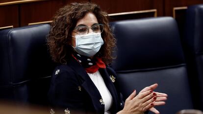 La ministra de Hacienda y Portavoz, María Jesús Montero, en la sesión de control al Ejecutivo el pasado miércoles en el Congreso.