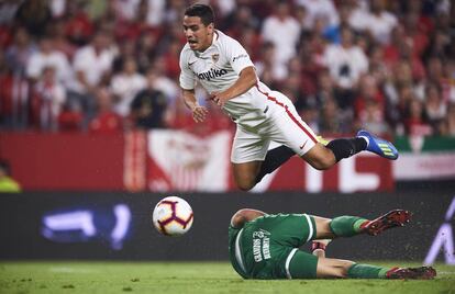 Ben Yedder se estrella ante Soria. 