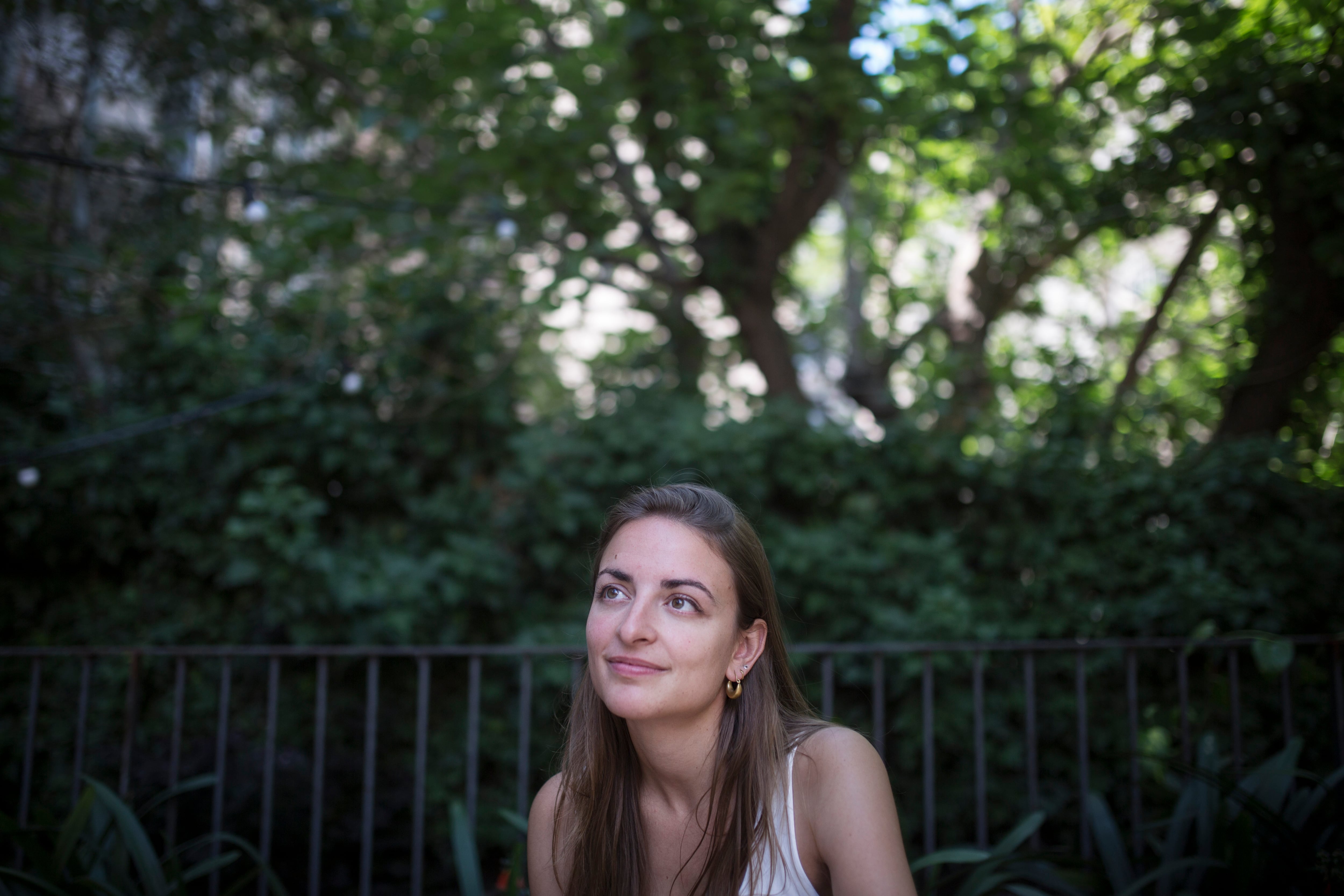 Tornar a llegir la poesia d’Irene Solà amb ‘Bèstia’
