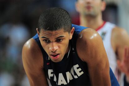 El francés Batum, desolado tras caer ante Turquía.